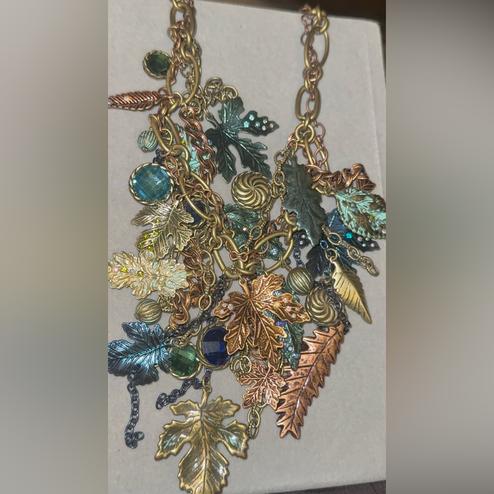 Elegant Multicolor Leaf Charm Bracelet